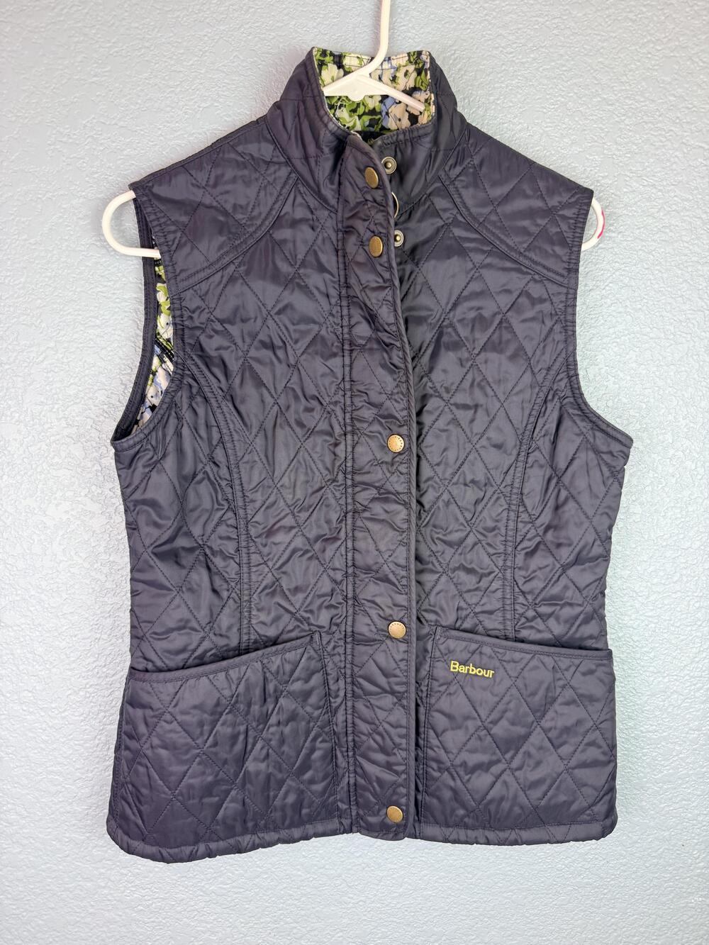 Barbour Vest Womens Medium Blue Quilted Zip Floral Lining Pockets Outdoor Gilet